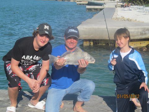 Family Fishing (5)